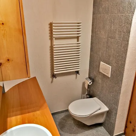 Apartment Chesa Grischuna - Madulain