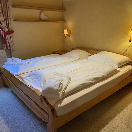 Chesa Grischuna 4Pax - Madulain Apartment Madulain