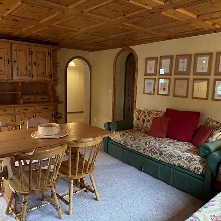 Lägenhet Chesa Grischuna - *