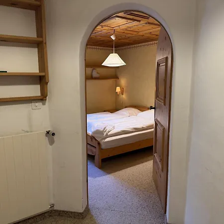 Chesa Grischuna - * Madulain