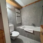 Chesa Grischuna 4Pax - Madulain Apartment Madulain